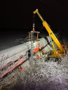 Nakolejování jednotky Stadler KISS po mimořádné události na velkém železničním zkušebním okruhu. Foto: VUZ