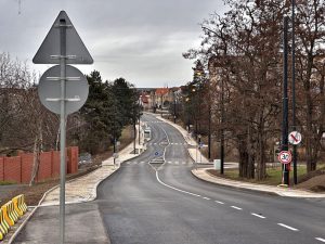 Rekonstruovaná Peroutkova ulice na Praze 5. Foto: TSK