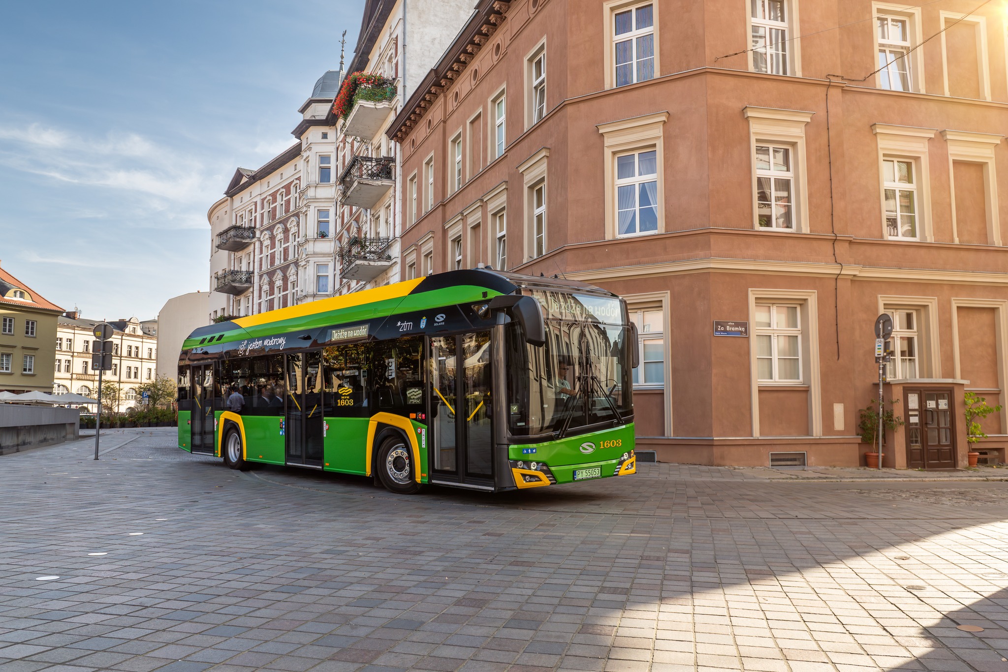 Solaris Urbino 12 hydrogen - MPK Poznań. Zdroj: Solaris