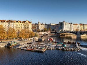 Rekonstrukce historického Šítkovského jezu pod Jiráskovým mostem v raze. Foto: Povodí Vltavy