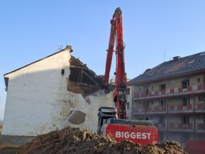 Bourání na Jateční ulici v Plzni. Foto: ŘSD