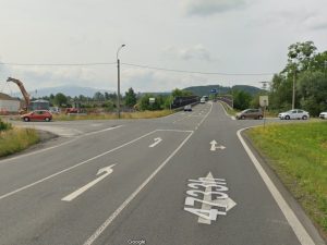 Křižovatka v Dobré, kterou nyní musí vozidla mířící do závodu Hyundai projíždět.
Zdroj: Google Street View