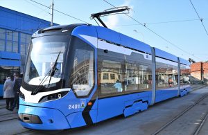 Nová tramvaj NT2400 od Končaru pro provoz v Záhřebu. Foto: Grad Zagreb