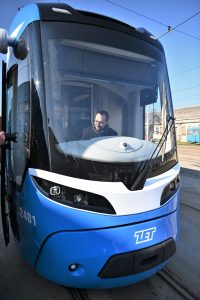 Nová tramvaj NT2400 od Končaru pro provoz v Záhřebu. Foto: Grad Zagreb