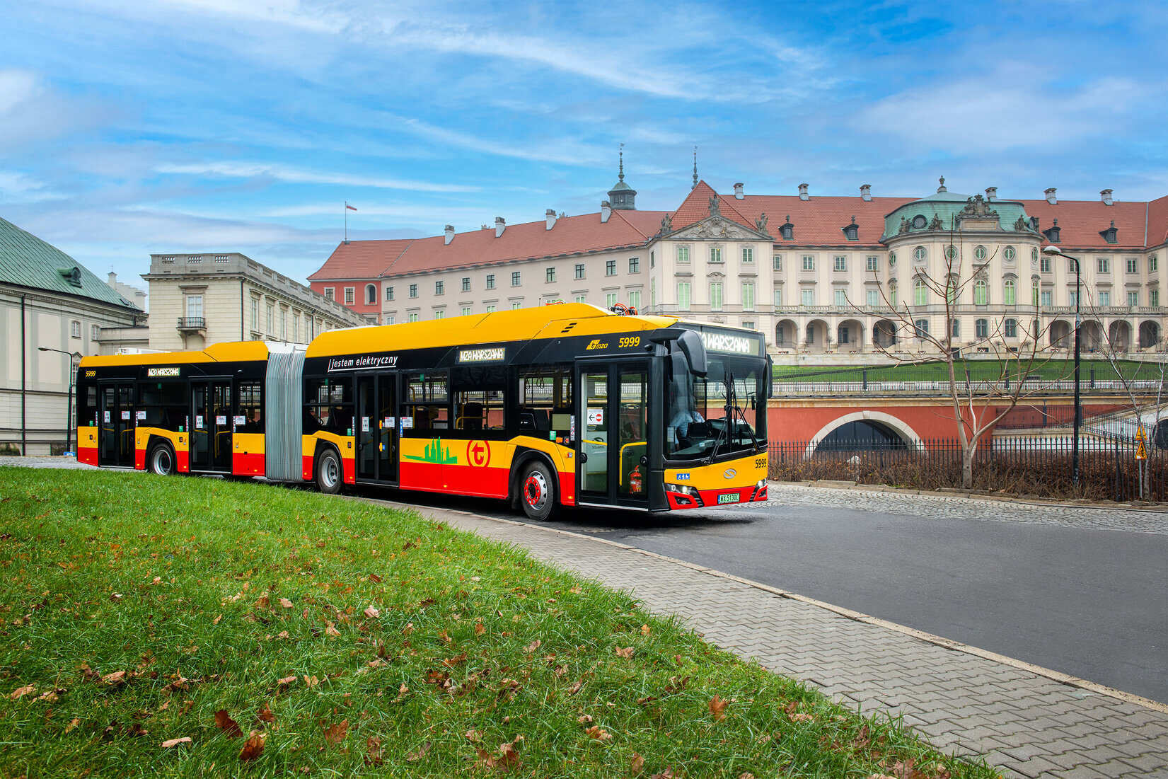 Elektrobus Solaris Urbino 18 electric dopravce MZA Varšava. Zdroj: Solaris