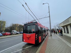 Parciální trolejbus Škoda 33Tr v českobudějovické MHD. Autor: Zdopravy.cz/Jan Šindelář