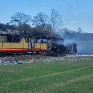 Nehoda tramvaje a cisterny v Německu u obce Zeutern. Foto: Feuerwehr Stadt Östringen 