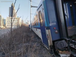 Vykolejení rychlíkových vozů mezi brněnským hlavním nádražím a Horními Heršpicemi. Foto: Správa železnic