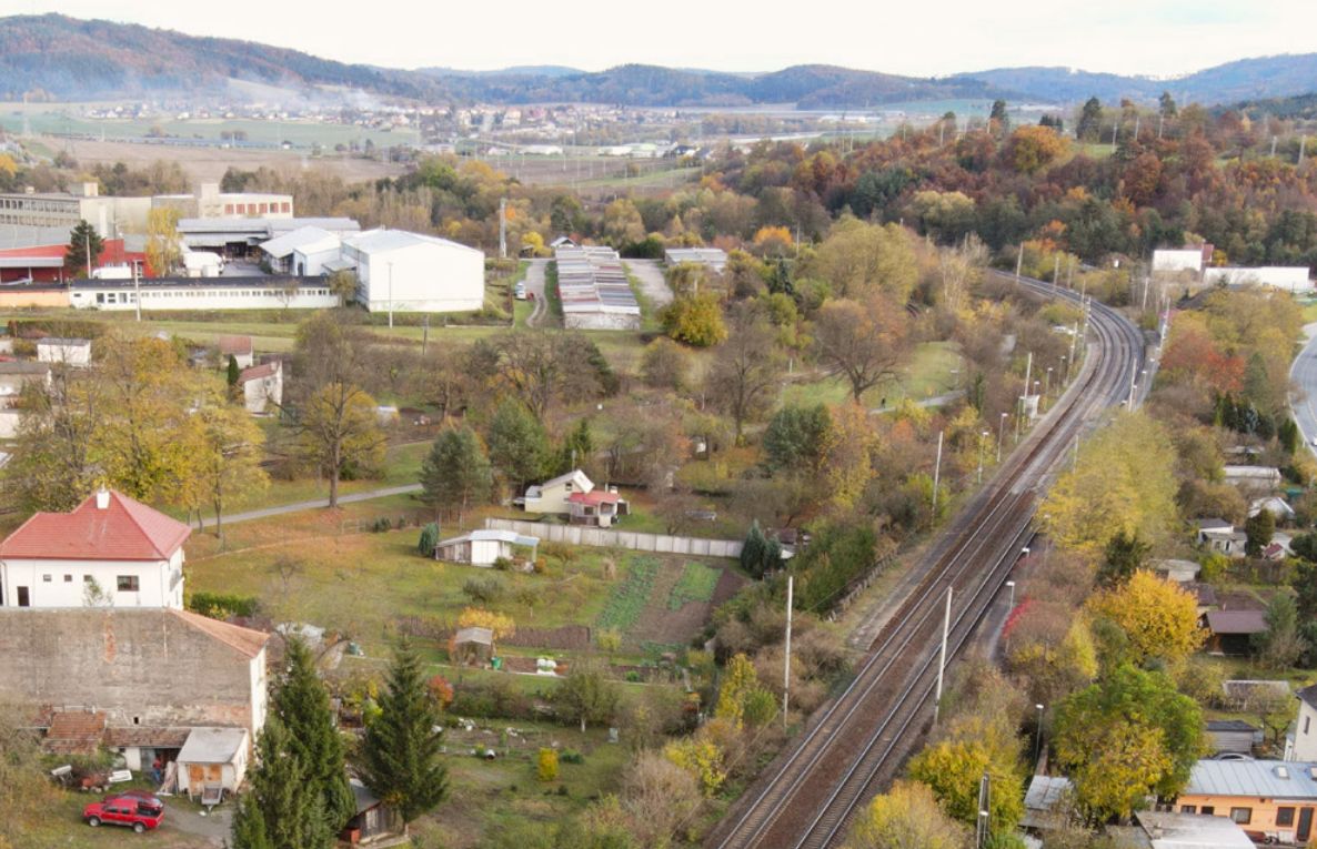 Trať Kuřim - Tišnov. Pramen: Správa železnic