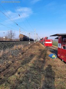 Třetí den likvidace požáru cisternového vlaku u Hustopečí nad Bečvou. Foto: Hasiči SŽ