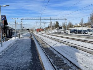 Stanice Jaren na trati z  Osla do Gjøviku, kde je již plně výhradní provoz ETCS. Foto: Jan Sůra / Zdopravy.cz