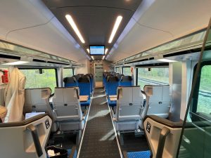 2. třída v restauračním voze ComfortJetu.
Foto: Zdopravy.cz / Vojtěch Očadlý