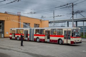 Zrenovovaný trolejbus Škoda 15Tr českobudějovického dopravního podniku. Pramen: DPMCB