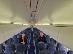 Charterový letoun společnosti HelloJets v barvách CK Blue Style. Foto: Zdopravy.cz