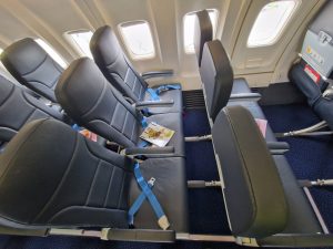 Charterový letoun společnosti HelloJets v barvách CK Blue Style. Foto: Zdopravy.cz