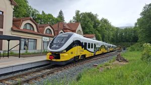 První osobní vlak v Karpaczi po 25 letech. Foto: Koleje Dolnośląskie