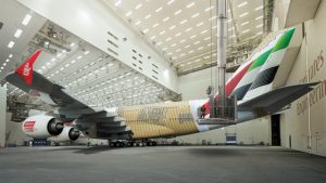 Airbus A380 Emirates jako reklama na kurýrní službu Emirates Courier Express.
Zdroj: Emirates