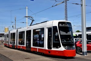 Nová tramvaj Stadler TINA pro Halle. Foto: Michal Chrást