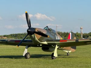 Slavnostní představení letounu Hawker Hurricane Mk.IIa.
Foto: roflcopter.jpg