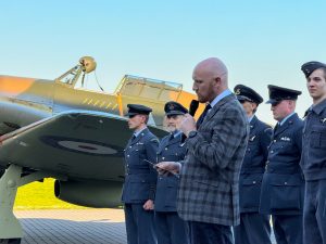 Slavnostní představení letounu Hawker Hurricane Mk.IIa.
Foto: roflcopter.jpg