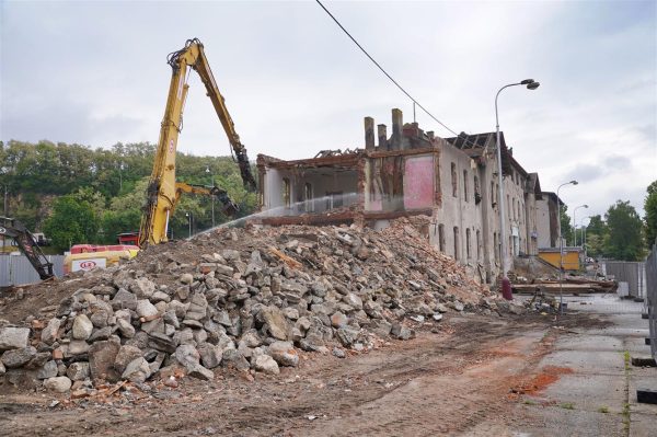 Demolice nádražní budovy v Mladé Boleslavi. Foto: Pavel Šubrt /mb-net.cz