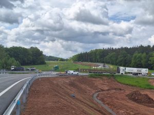 Silnice I/27 na křížení s budoucí D6. Pramen: ŘSD