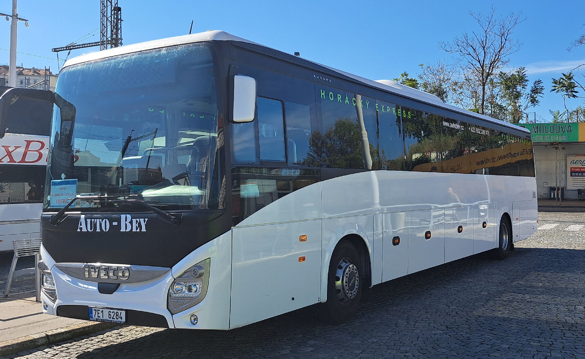 Iveco Evadys v barvách Auto-Bey. Foto: Auto-Bey