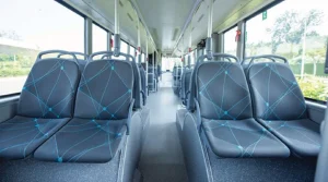 Čínský bateriový trolejbus Yutong U12 pro Bukurešť. Zdroj: Anadolu Automobil Rom