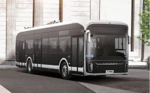 Čínský bateriový trolejbus Yutong U12. Zdroj: Anadolu Automobil Rom