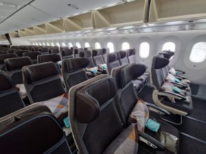 Ekonomická třída linky Praha - Abú Dhabí společnosti Etihad. Foto: Zdopravy.cz