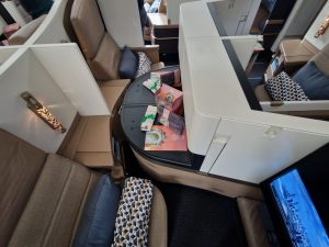 Byznys třída v Boeingu 787 Dreamliner aerolinek Etihad. Foto: Zdopravy.cz