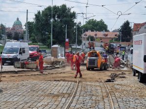 Oprava tramvajové tratě na pražském Klárově u metra Malostranská. Foto: Zdopravy.cz