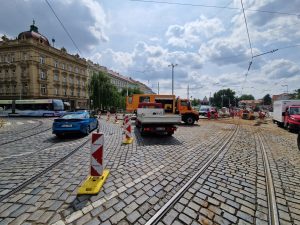 Oprava tramvajové tratě na pražském Klárově u metra Malostranská. Foto: Zdopravy.cz