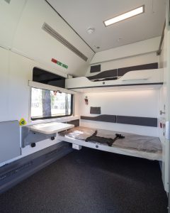 Modernizovaný lehátkový vůz Bbcmvz pro ÖBB. Foto: Škoda Group