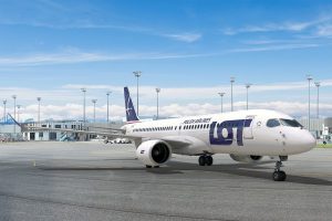 Airbus A220 v barvách letecké společnosti LOT Polish Airlines. Zdroj: LOT Polish Airlines