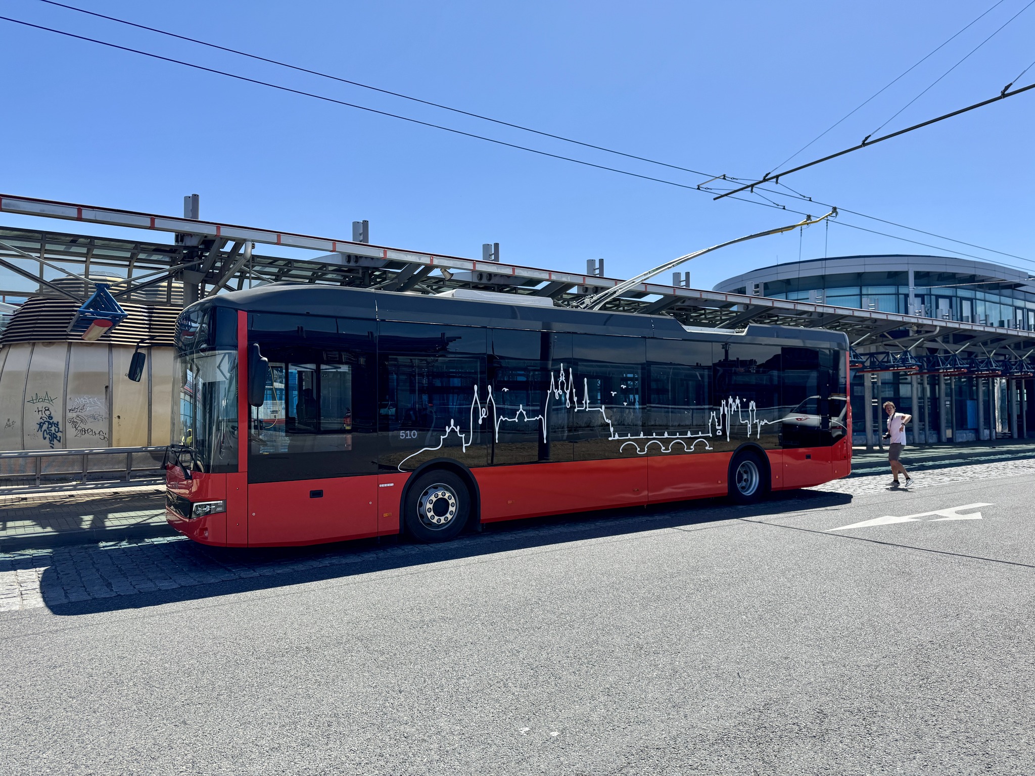 Trolejbus Bozankaya SNG 12T na první homologační jízdě v Praze. Foto: Ropid