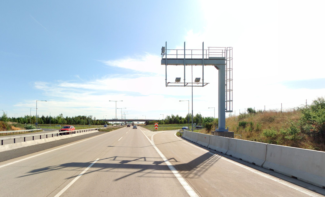 Exit 5 z Pražského okruhu, MÚK Písnice - Dolní Břežany. Zdroj: Mapy.cz