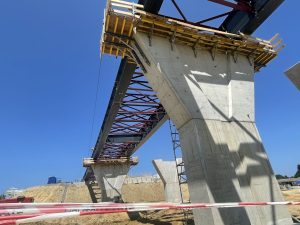 Estakáda Zdíky na stavbě D3 (červen 2025). Autor: Zdopravy.cz/Jan Šindelář