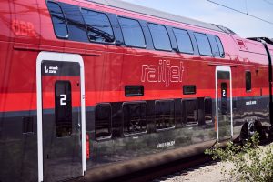 Jednotka Stadler KISS (railjet) pro ÖBB. Foto: Mark Knopp / ÖBB