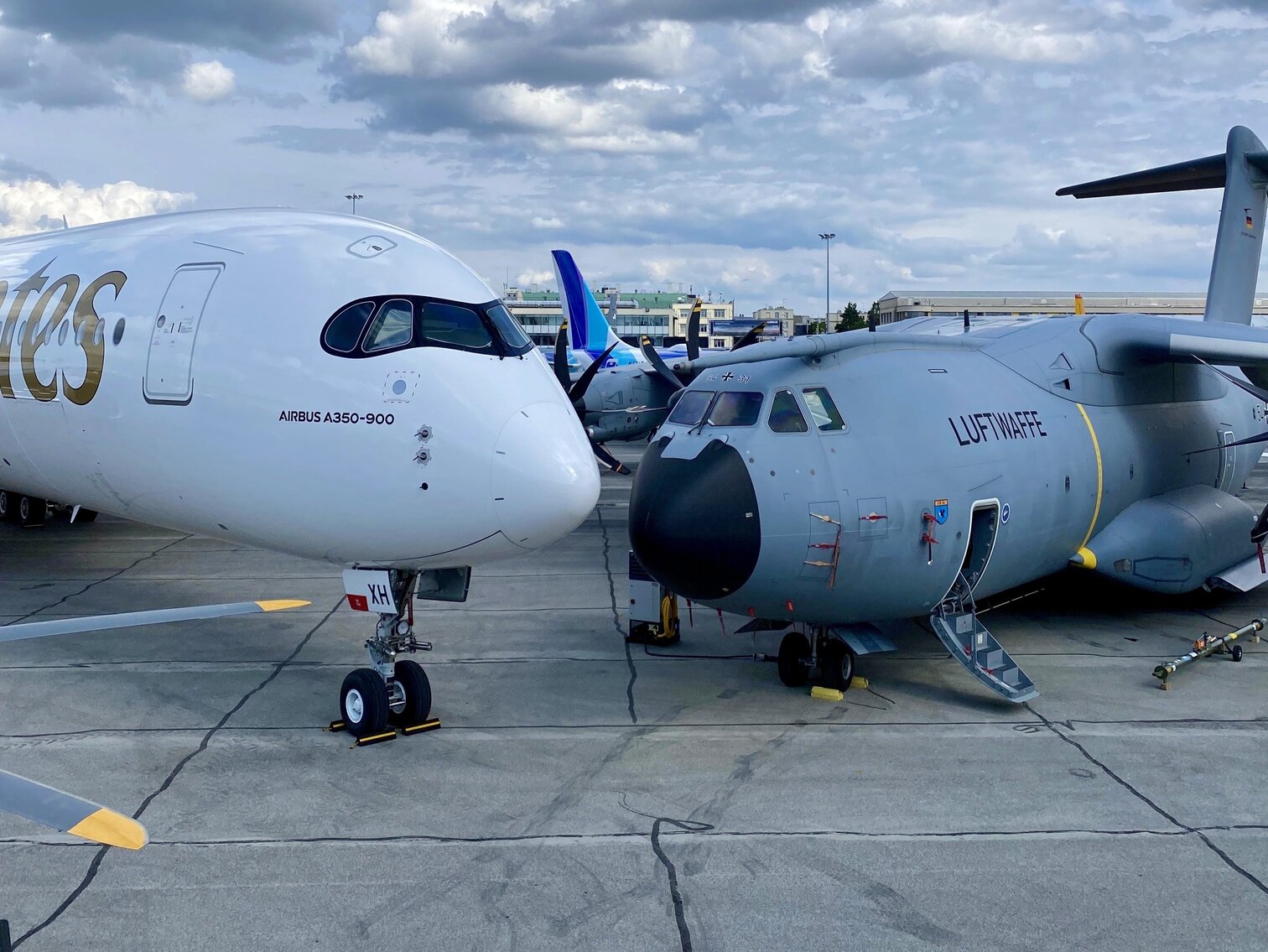 Airbusy A350 a A400M na Pařížském aerosalonu. Zdroj: Airbus