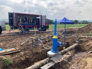 Práce na přeložkách plynovodů pro D35 Džbánov - Vysoké Mýto. Foto: ŘSD