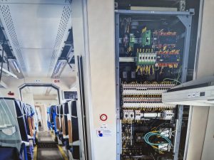 Anténa satelitního internetu Starlink na jednotce InterPanter. Foto: Zdopravy.cz