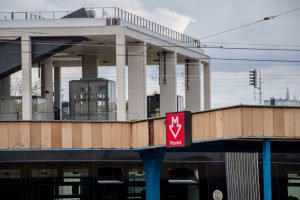 Nádraží Praha-Bubny a stanice metra Vltavská dva týdny před zahájením provozu. Foto: Ropid