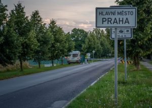 Uzavírka mezi Klánovicemi a Šestajovicemi. Foto: Vivat Klánovice