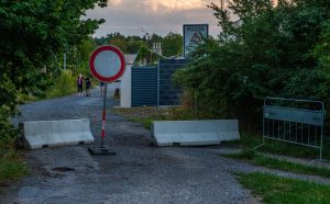 Uzavírka mezi Klánovicemi a Šestajovicemi. Foto: Vivat Klánovice