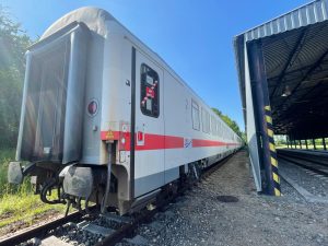Konec vlečky na Letišti České Budějovice s vagony FlixTrainu. Autor: Zdopravy.cz/Jan Šindelář