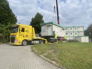 Zahájení likvidace buňkoviště na libereckém autobusovém nádraží. Foto: Jan Sůra / Zdopravy.cz