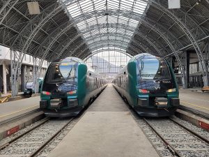 Jednotky Stadler FLIRT společnosti Vy tog v Bergenu. Foto: DCHalvorsen / Wikimedia Commons