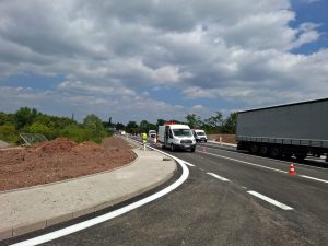 Upravená křižovatka u obce Předboj na silnici I/9. Foto: ŘSD