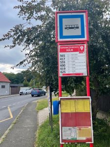 Zastávka PID Kamenné Žehrovice, Háje. Autor: Zdopravy.cz/Ondřej Kubala